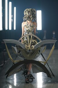 Ryunosuke Okazaki RTW Spring 2022