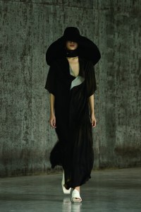Uma Wang RTW Spring 2022