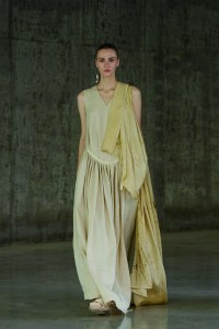 Uma Wang RTW Spring 2022