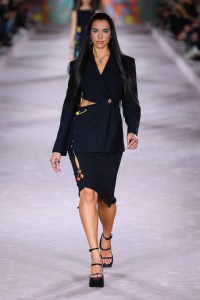 Versace RTW Spring 2022