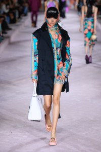 Versace RTW Spring 2022