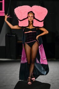 Weinsanto RTW Spring 2022