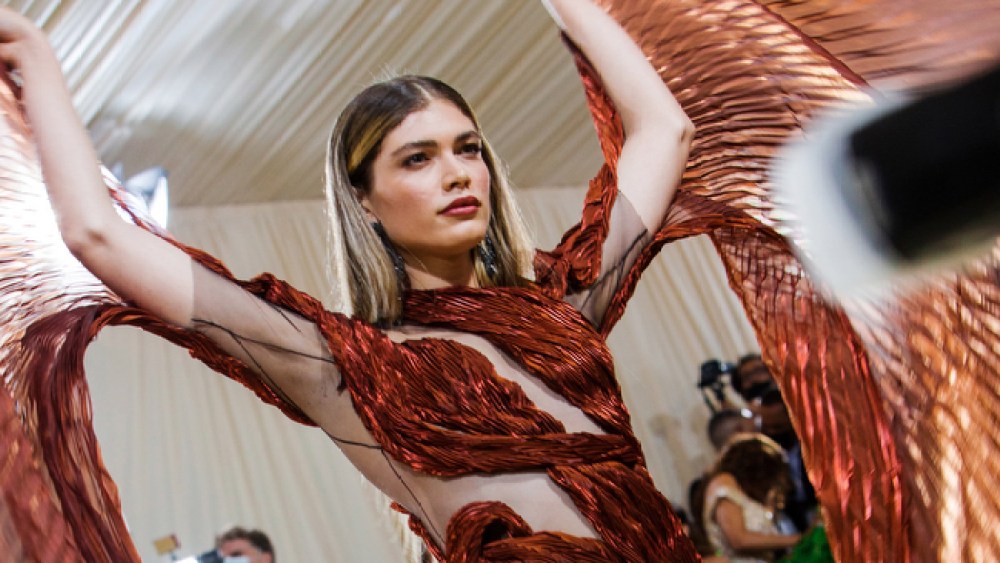 Valentina Sampaio in Iris Van Herpen on the red carpet at the Met Gala.