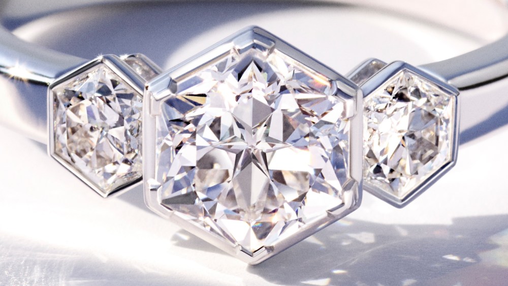 Chaumet Bee My Love with Taille Impératrice Diamonds