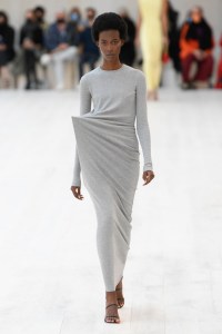 Loewe RTW Spring 2022
