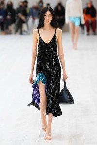 Loewe RTW Spring 2022