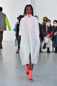 Shang Xia RTW Spring 2022