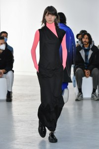 Shang Xia RTW Spring 2022