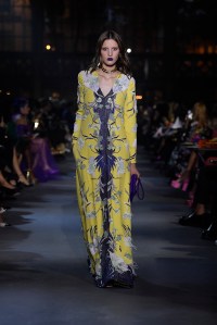 Valentino RTW Spring 2022