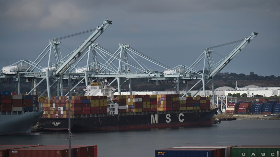 The decision by the Ports of Long Beach and Los Angeles to levy fines to ocean carriers for excessive container dwell time has brought two trade associations to the doorstep of the Federal Maritime Commission (FMC) in a tug-of-war of whether the fees should be passed on to third parties.
