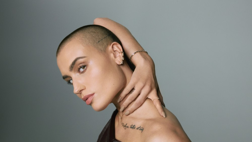 A Vrai campaign image