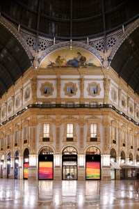 Louis Vuitton at the Milano Galleria location