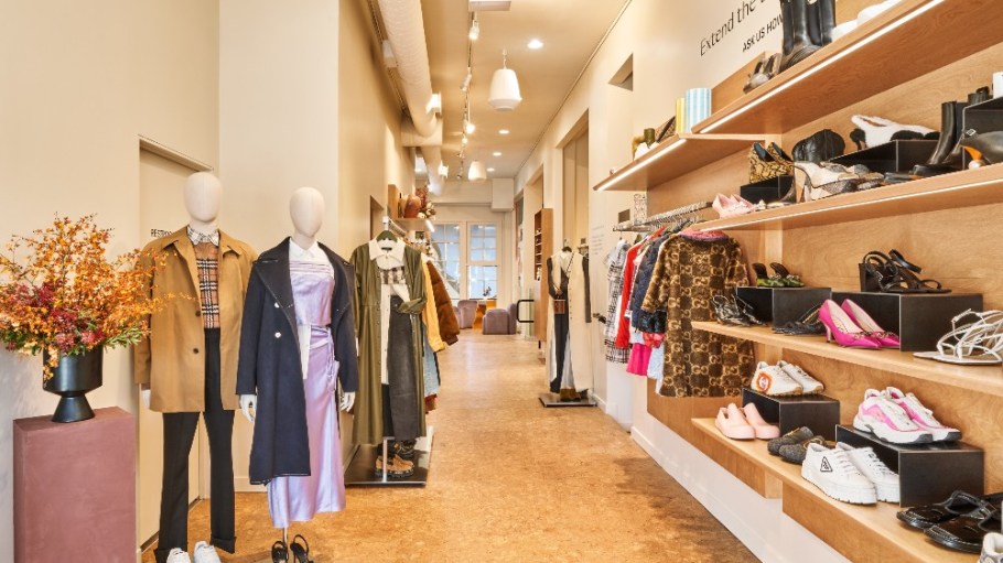 Luxury resale platform The RealReal opened its 19th store with the debut of a location in the Brentwood neighborhood in Los Angeles.