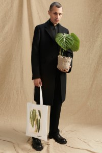 Burberry Pre-Fall 2022