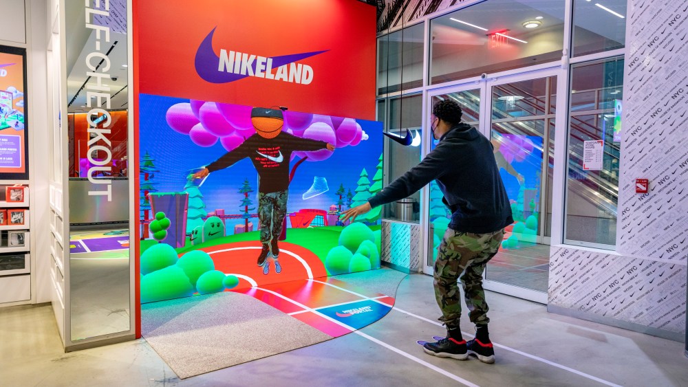 Nike brings its Nikeland Roblox experience to its physical Nike NYC House of Innovation.