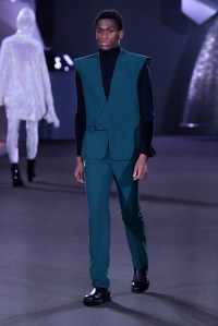 Pierre Cardin 2022 – Cosmocorps 3022
