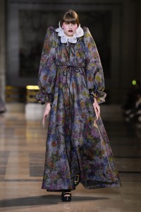 Viktor & Rolf Couture Spring 2022