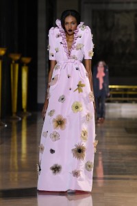 Viktor & Rolf Couture Spring 2022
