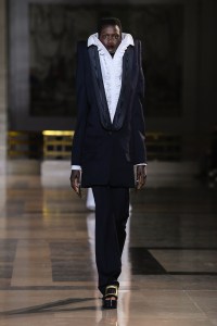 Viktor & Rolf Couture Spring 2022
