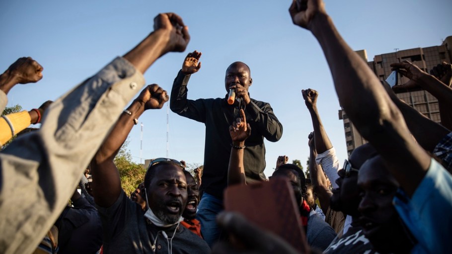 The military in cotton-producing Burkina Faso has ousted President Roch Kabore, suspended the constitution, dissolved the government and shut down borders.