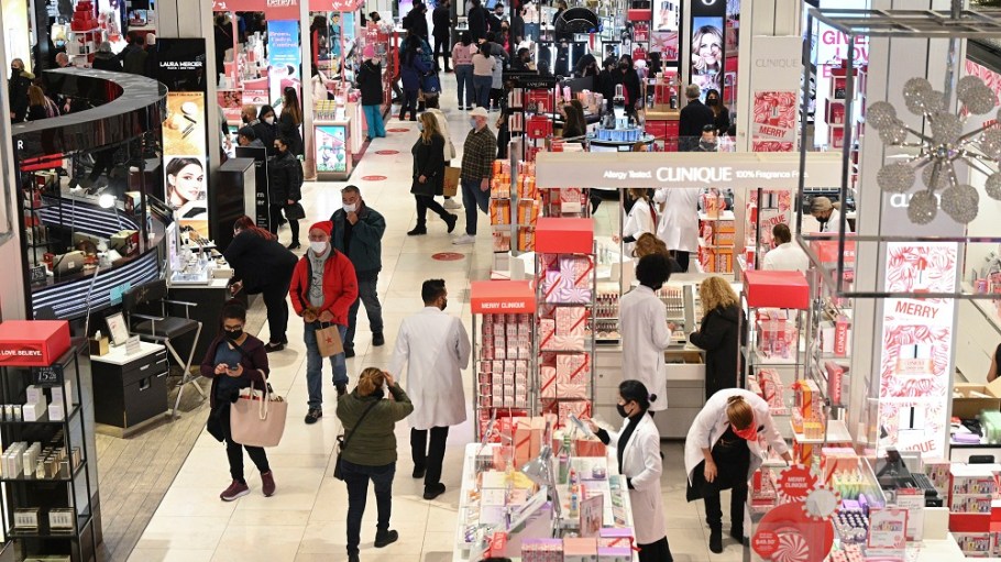 Pressured by higher raw material and shipping costs, retail apparel prices rose 1.7 percent in December, its largest gain in 13 months.