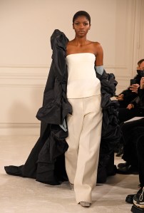Valentino Couture Spring 2022