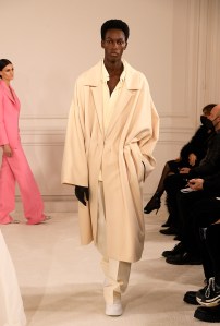 Valentino Couture Spring 2022