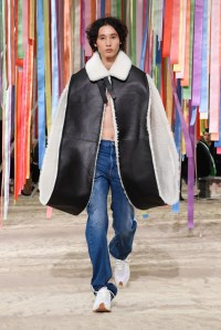 Retro shearling jackets might be the Fall/Winter 22-23 must-have companion to denim's looser fits. 