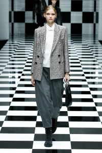 Emporio Armani RTW Fall 2022