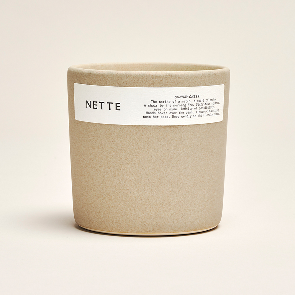 Nette Sunday Chess Candle