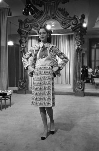 A model poses in a Chanel suit and slingback pump from the Chanel Spring 1972 haute couture collection advance. This collection was  designed with artistic director Gaston Berthelot.