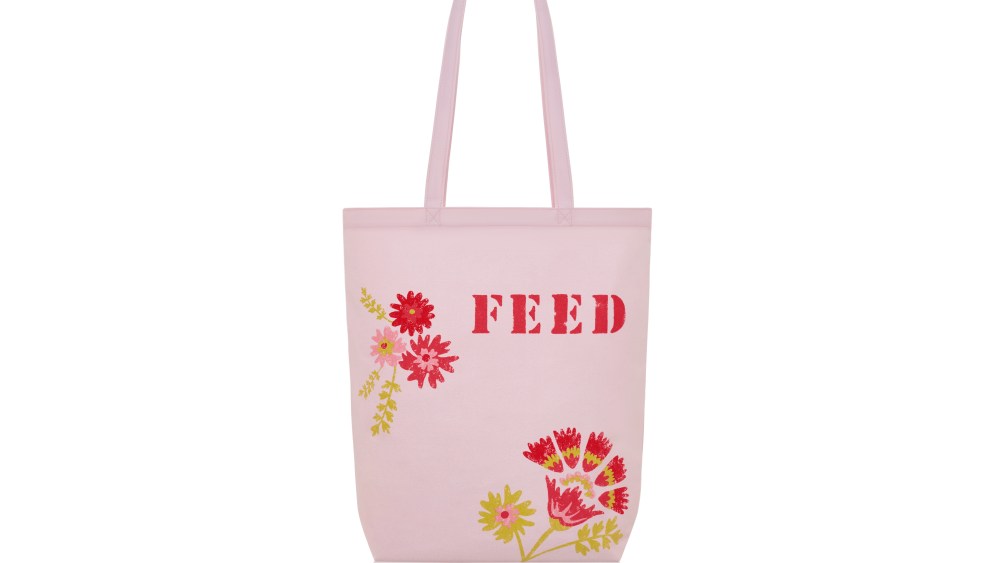Clarins x FEED's tote bag.