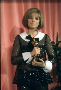 Barbra Streisand in Arnold Scaasi at the 1969 Oscars 