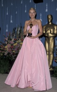 Gwyneth Paltrow in Ralph Lauren at the 1999 Oscars 