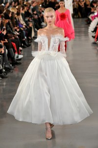 Giambattista Valli RTW Fall 2022