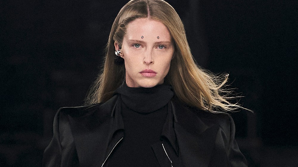 Givenchy fake piercing