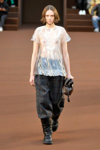 Loewe RTW Fall 2022