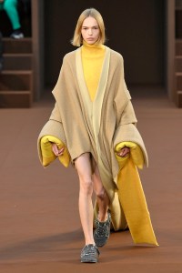 Loewe RTW Fall 2022