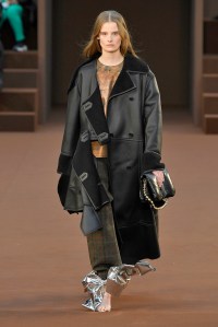 Loewe RTW Fall 2022