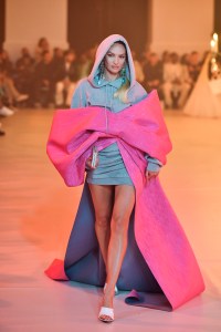 Off-White High Fashion Fall 2022