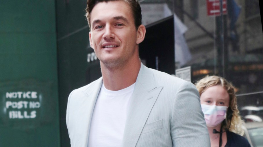 TJX-owned off-price home decor chain HomeGoods tapped 'The Bachelorette' and 'Dirty Dancing' alum Tyler Cameron to try out its new design tool, Dream Vibes.