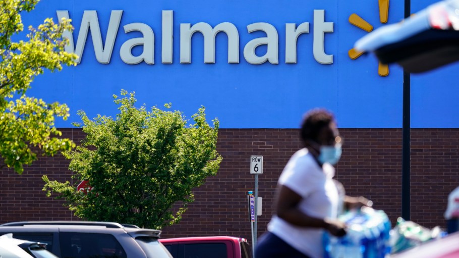 Walmart is closing stores