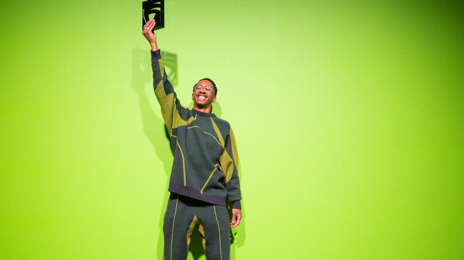 Saul Nash was announced the winner of the 2022 International Woolmark Prize at a special event held in London on Tuesday.
