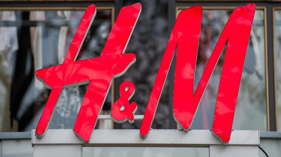 H&M signed on Friday a landmark agreement to end gender-based violence and harassment (GBVH) at one of its largest Indian suppliers following a year-long campaign to obtain justice for a young Dalit woman who was raped and murdered by her supervisor in the southern state of Tamil Nadu.