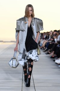 Louis Vuitton Resort 2023