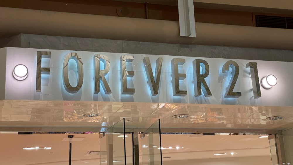 Forever 21 shop front