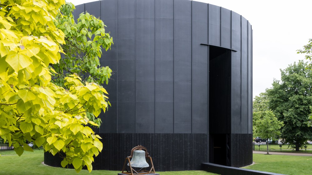 The Serpentine Summer Pavilion Is Made for Meditation
