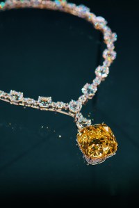 A look at Tiffany's 'Vision & Virtuosity' show.