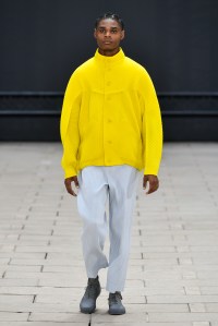 Issey Miyake Men's Spring 2023