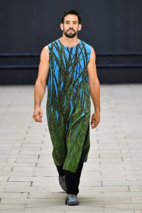 Issey Miyake Men's Spring 2023
